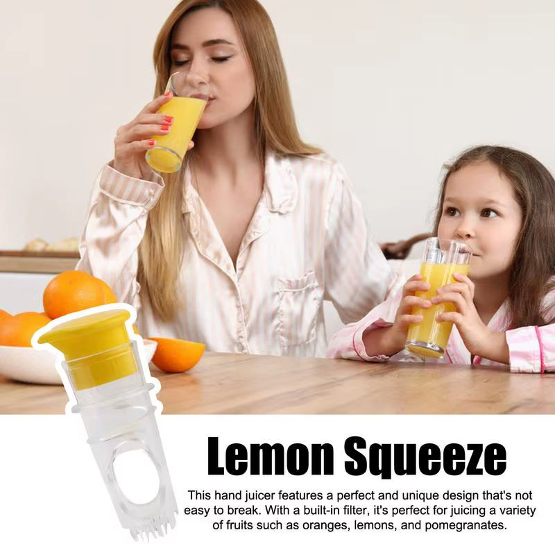 Portable Lemon Juicer Plastic Manual Citrus Juicer Fruit Pouring Tool Lemon Squeezer Kitchen Gadgets for Outdoor Camping Hiking